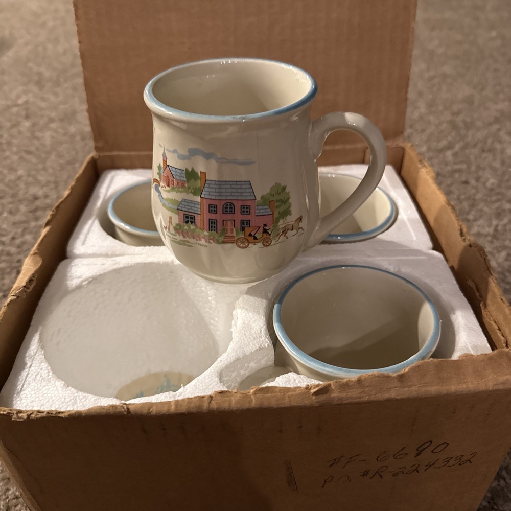 Homestead NIB Set of 4 Country Home Coffee Tea Cup Mug Cottage Core Farmhouse